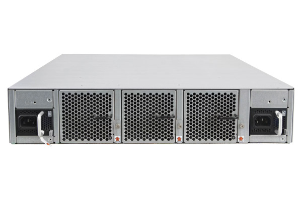 Brocade EMC DS-6520B Switch6500 Series (96 Active) 1
